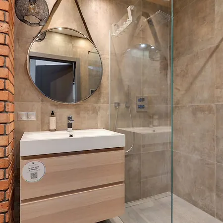 Waterlane Island With Pool, Sauna & Gym By Lion * グダニスク